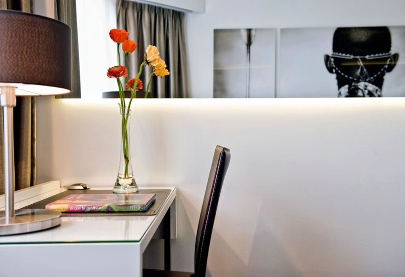 Fotos del hotel Wyndham Berlin Excelsior:  23