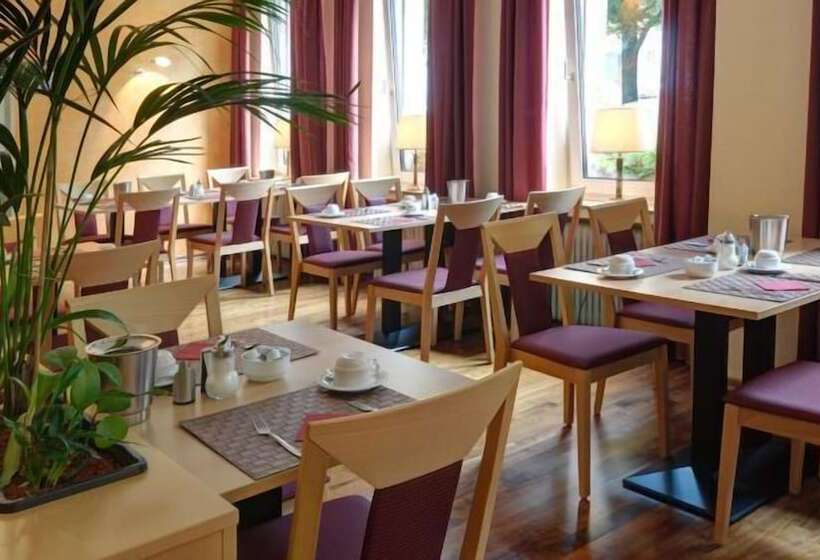 هتل Am Marschiertor