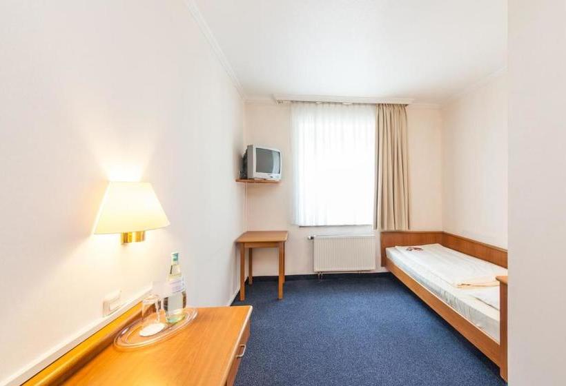 Отель Antares Düsseldorf