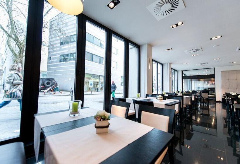 هتل Aquis Grana City