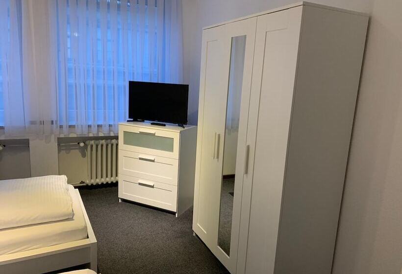 هتل Bayrischer Hof
