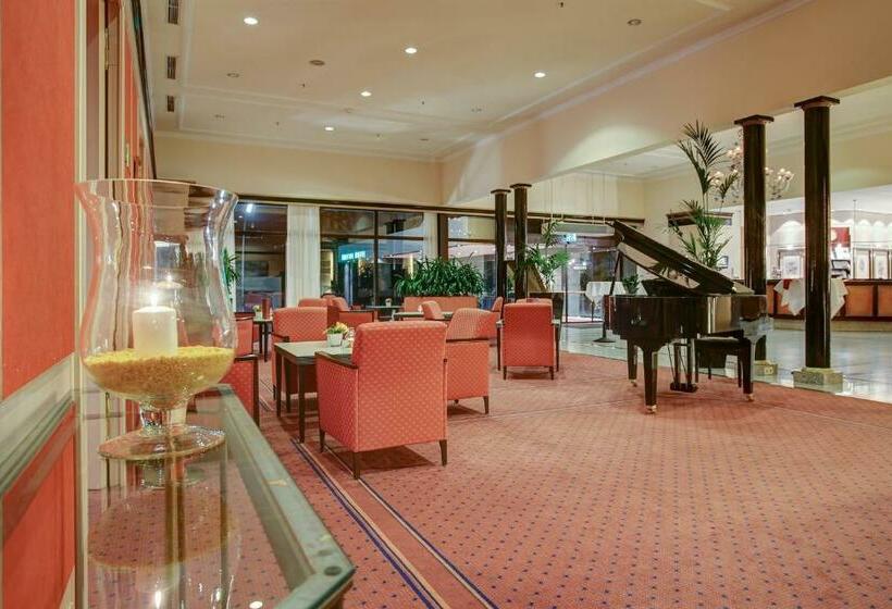 هتل Centro  Bristol