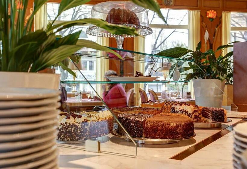 هتل Centro  Bristol