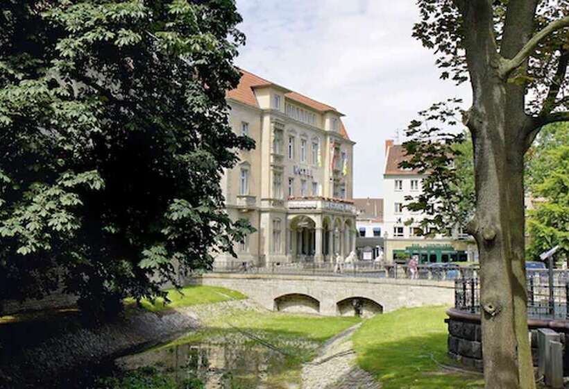 هتل Deutsches Haus