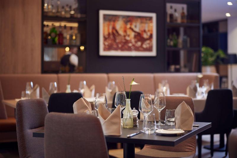 هتل Doubletree By Hilton Hannover Schweizerhof