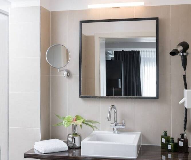 هتل Dusseldorf Mitte