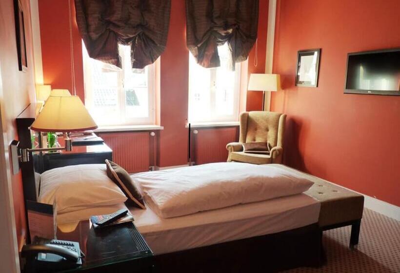 فندق Gräflicher Park Health & Balance Resort