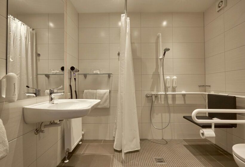 هتل Plaza Inn Goslar