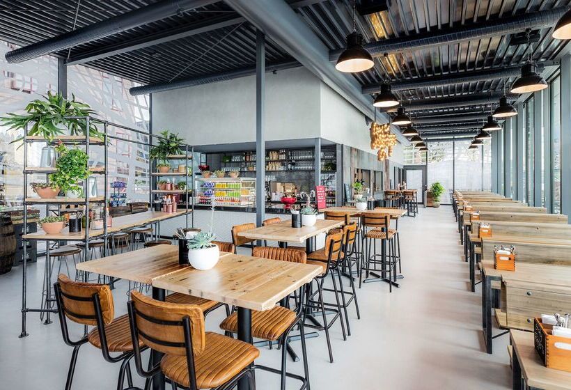 هتل Hyatt Regency Koln