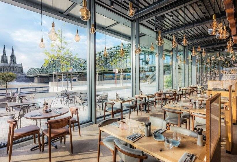 هتل Hyatt Regency Koln