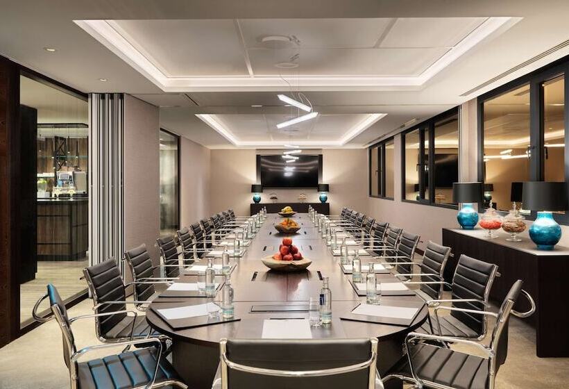 هتل Hyatt Regency Koln