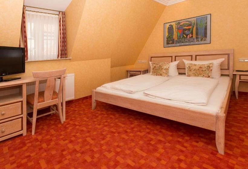 هتل Kaiserworth Goslar