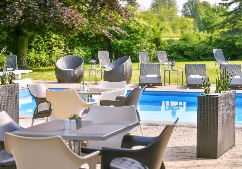 هتل Mercure  Aachen Europaplatz