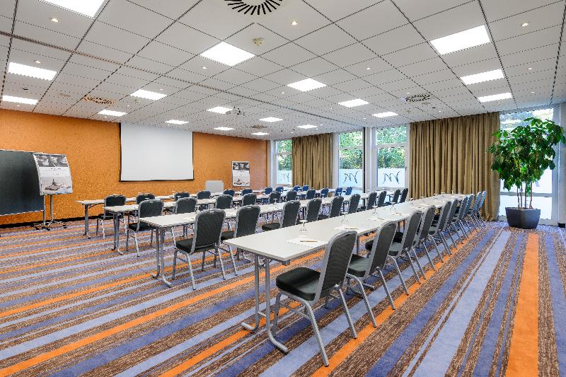 هتل Mercure  Aachen Europaplatz