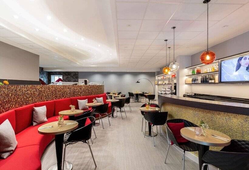 Fotos del hotel Mercure  Düsseldorf Zentrum:  2