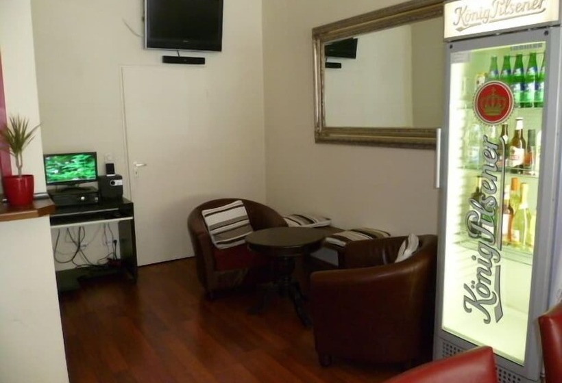 Fotos del hotel Mondial:  8