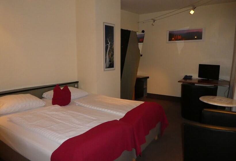 Fotos del hotel Monopol:  12