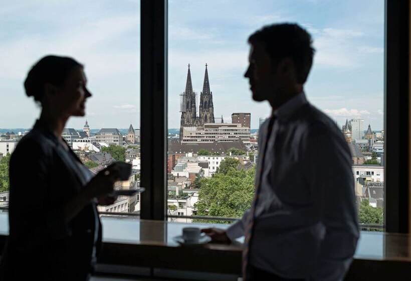 هتل Pullman Cologne