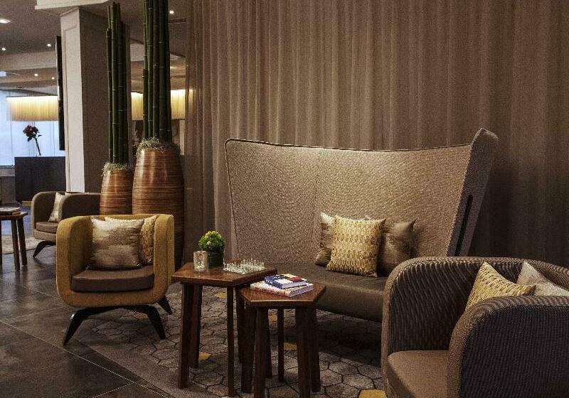 هتل Renaissance Duesseldorf