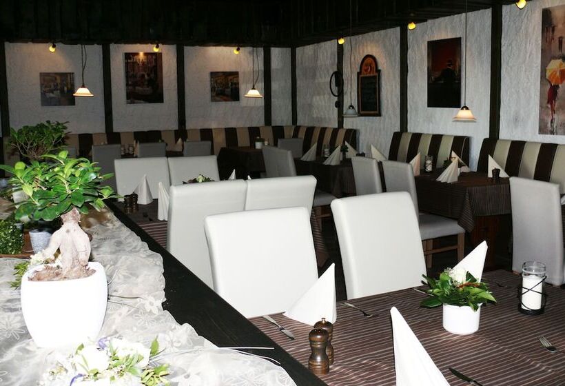 Отель Restaurant Tüxen