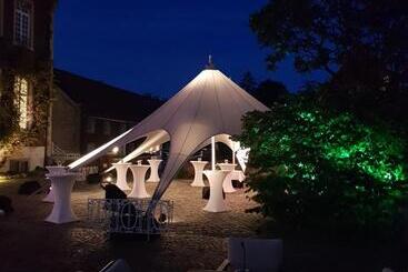 هتل Schloss Wilkinghege