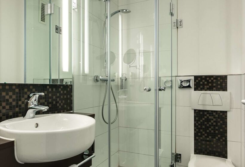 هتل Esplanade Dortmund