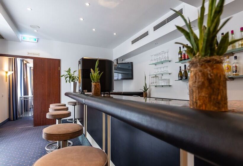 Fotos del hotel Trip Inn Hotel Esplanade:  8