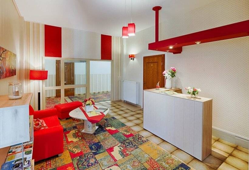 هتل Und Cafe Panorama