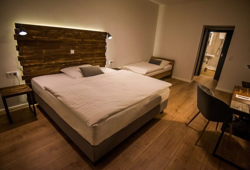 Отель Wiesengrund Business & Boutique