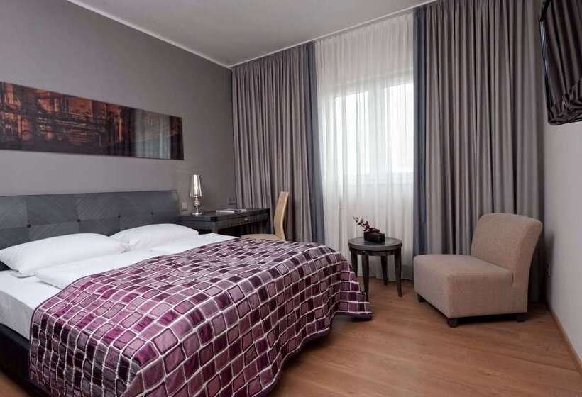 호텔 Wyndham Duisburger Hof