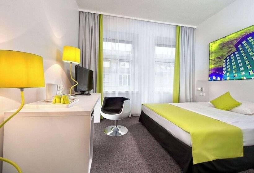 فندق Wyndham Garden Duesseldorf City Centre Koenigsallee
