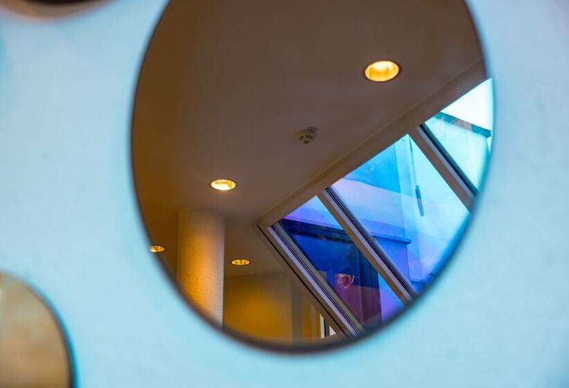 هتل Aspire Elements Reutlingen, Trademark Collection By Wyndham