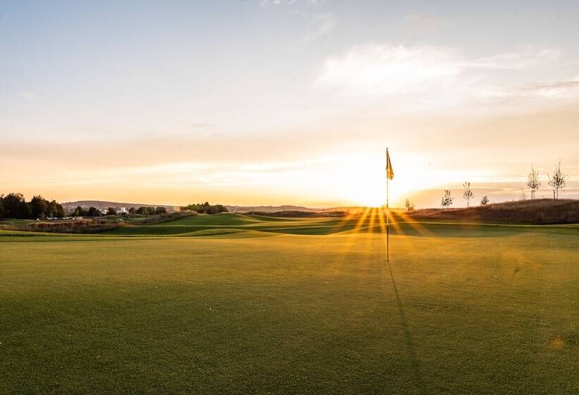 هتل Der öschberghof Golf Resort Des Jahres 2024