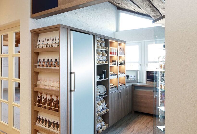 هتل Dorint Resort Winterberg