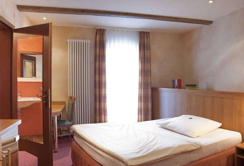 ホテル Gutshof Ziegelhütte
