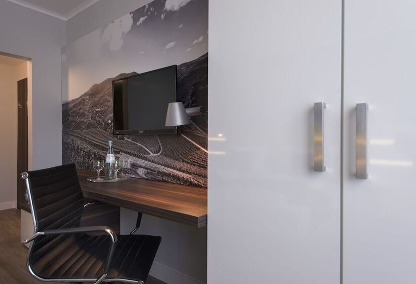 هتل Ibis Styles Offenburg City