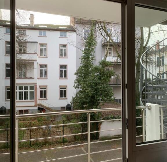 هتل Mondial Comfort   Frankfurt City Centre