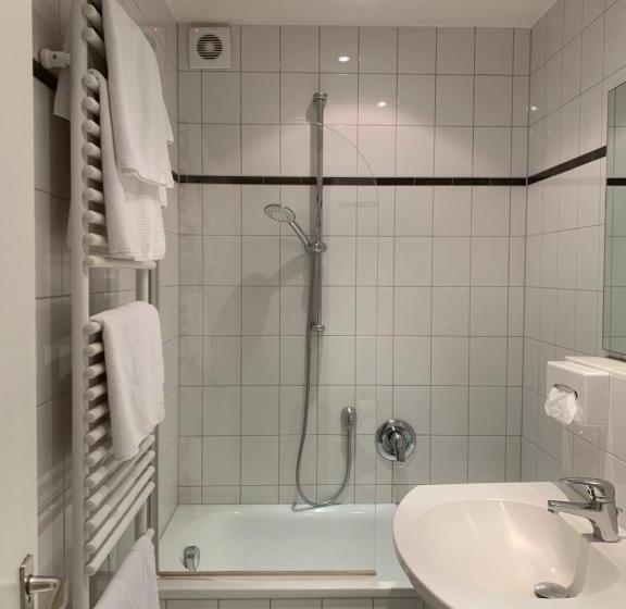 هتل Mondial Comfort   Frankfurt City Centre