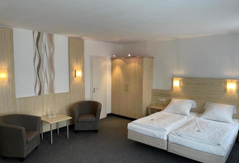 هتل Mondial Comfort   Frankfurt City Centre