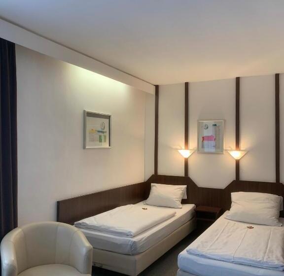هتل Mondial Comfort   Frankfurt City Centre