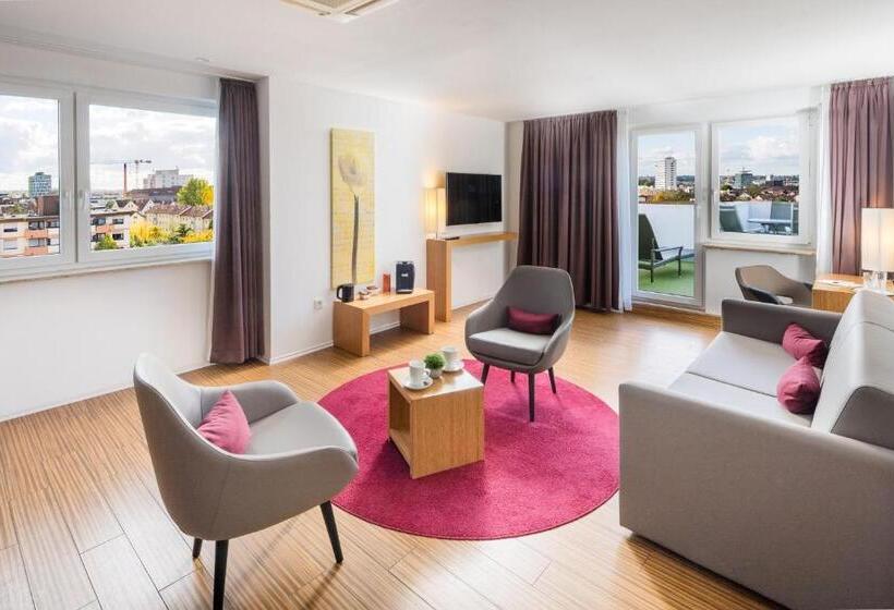 هتل Newton Heilbronn