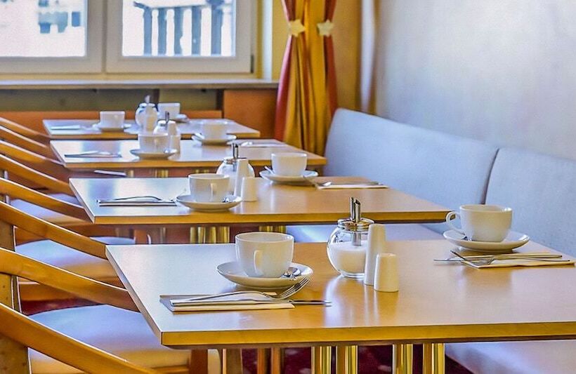 هتل Plaza Inn Rieker Stuttgart Hauptbahnhof