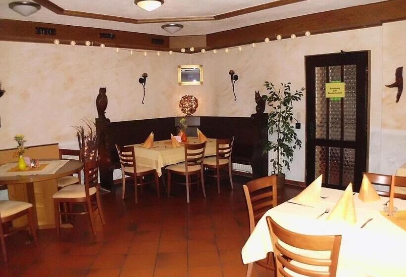 בית מלון כפרי Restaurant Zum Schwalbennest
