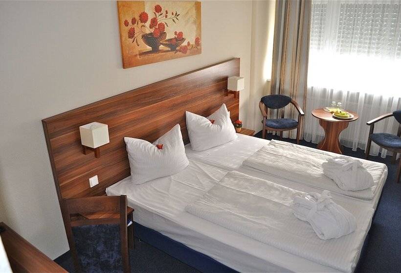 Fotos del hotel Savoy:  6