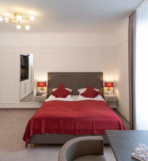 Hotel Starapart Hansa