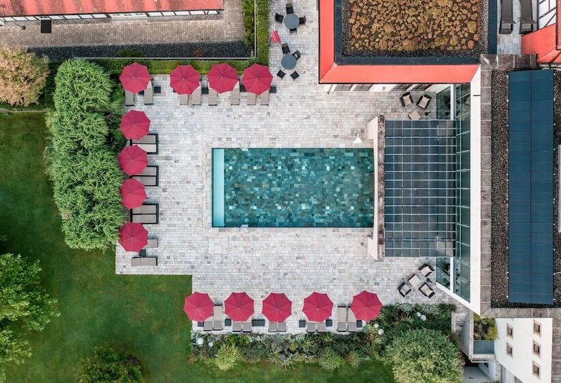 Wald & Schlosshotel Friedrichsruhe