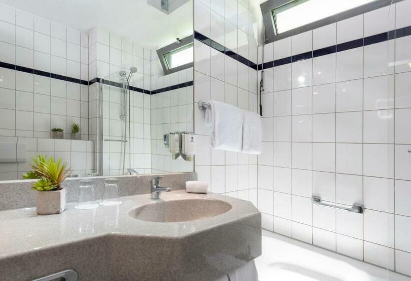 בית מלון כפרי Mercure  Frankfurt Airport Dreieich