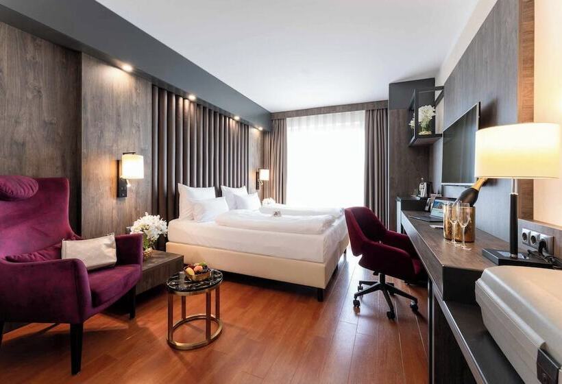 Plaza Premium Parkhotel Neu Ulm