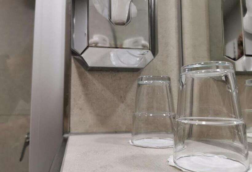 فندق Am Regenbogen