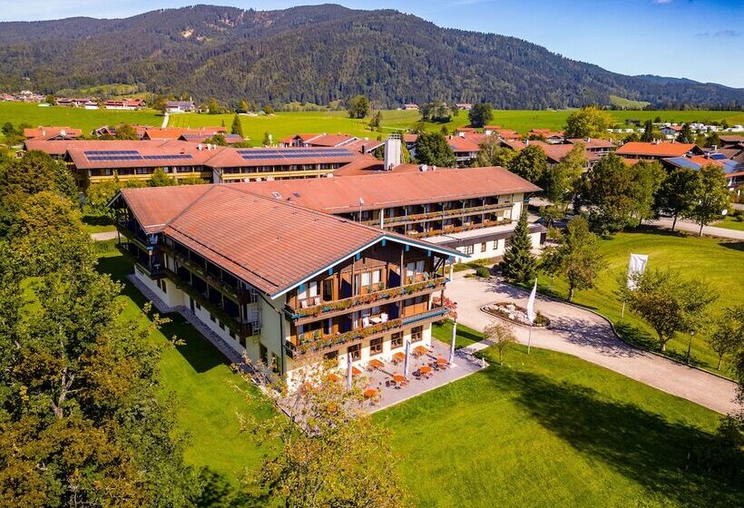 Das Wiesgauer   Alpenhotel Inzell